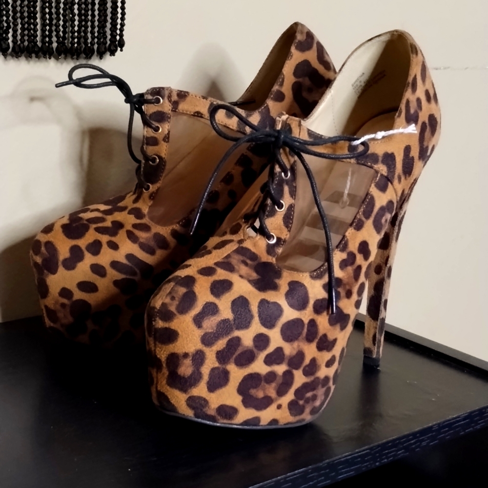 25. Cheetah Print JustFab shoes Platform Heels